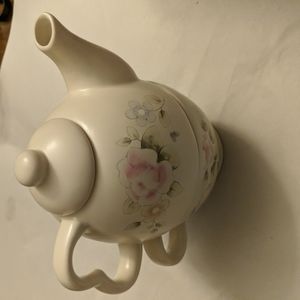 Pfaltzgraff Rose Tea pot and Cup